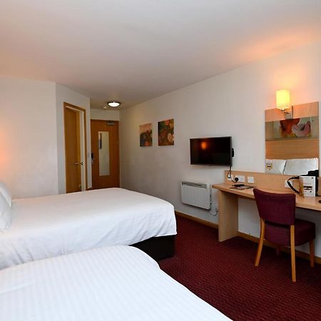Meadow Farm Redditch By Marstons Inns Buitenkant foto
