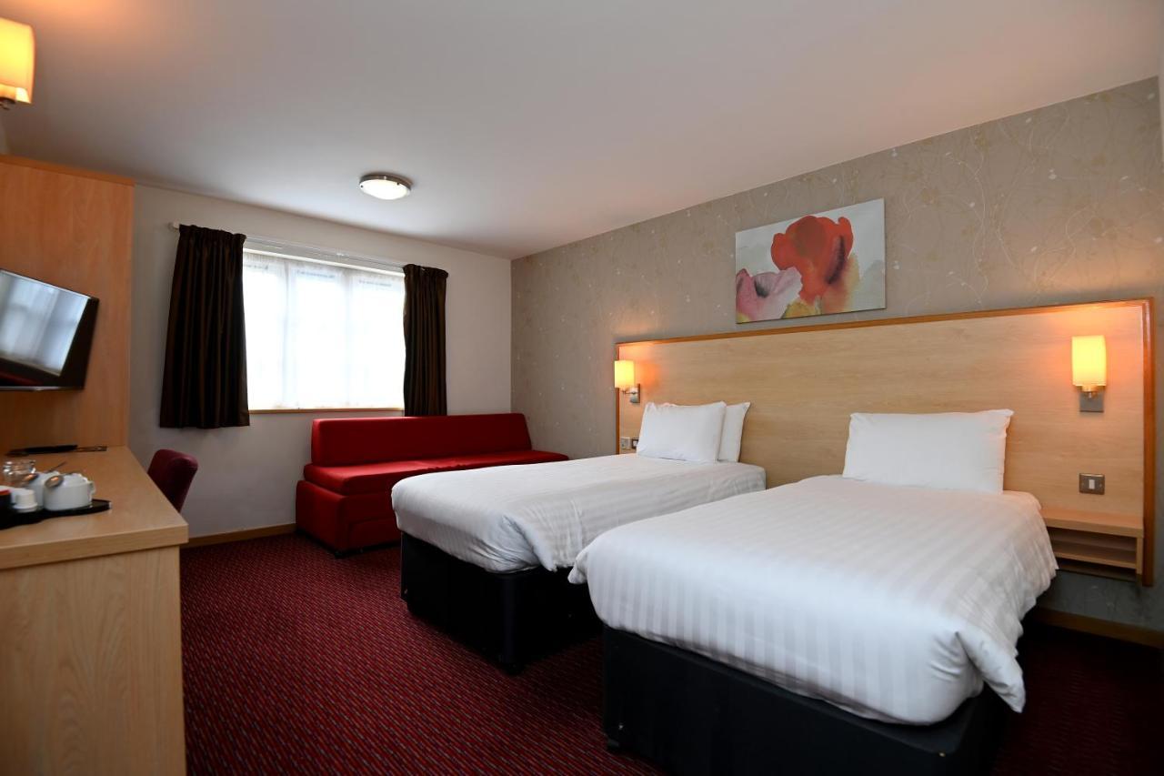Meadow Farm Redditch By Marstons Inns Buitenkant foto