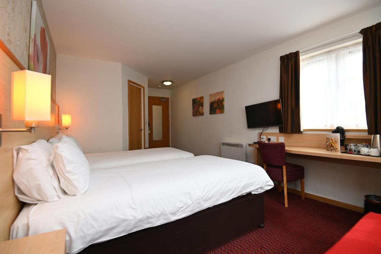 Meadow Farm Redditch By Marstons Inns Buitenkant foto