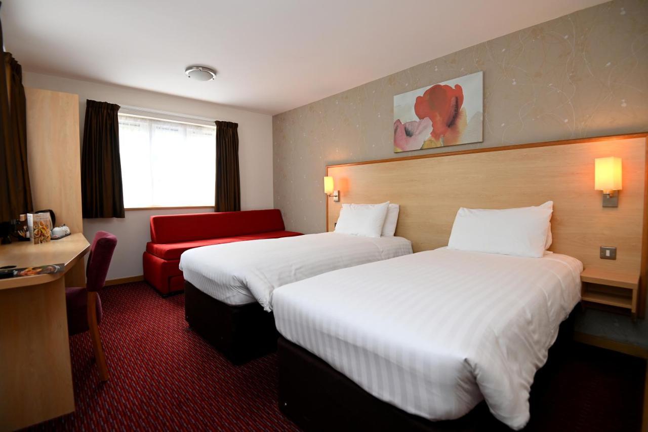 Meadow Farm Redditch By Marstons Inns Buitenkant foto